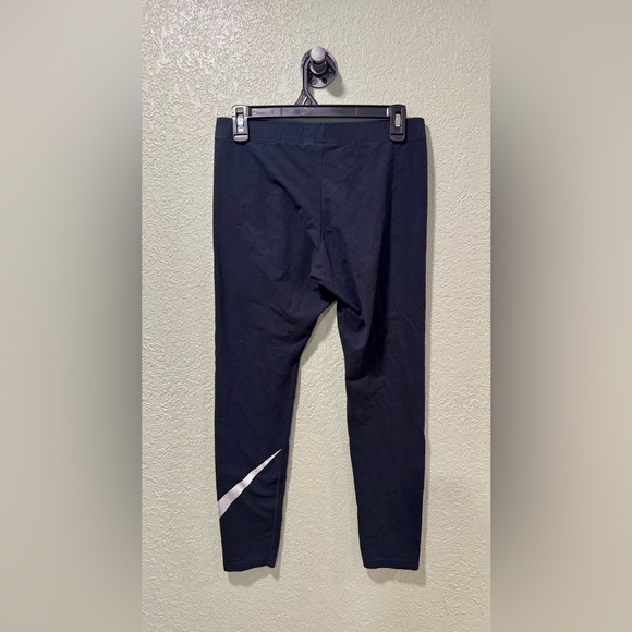 Nike Black Leggings with Silver Logo Size L - Picture 2 of 3